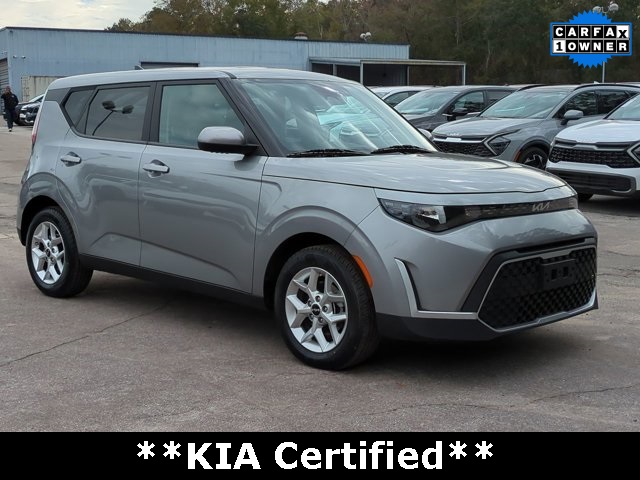 2024 Kia Soul LX's photo