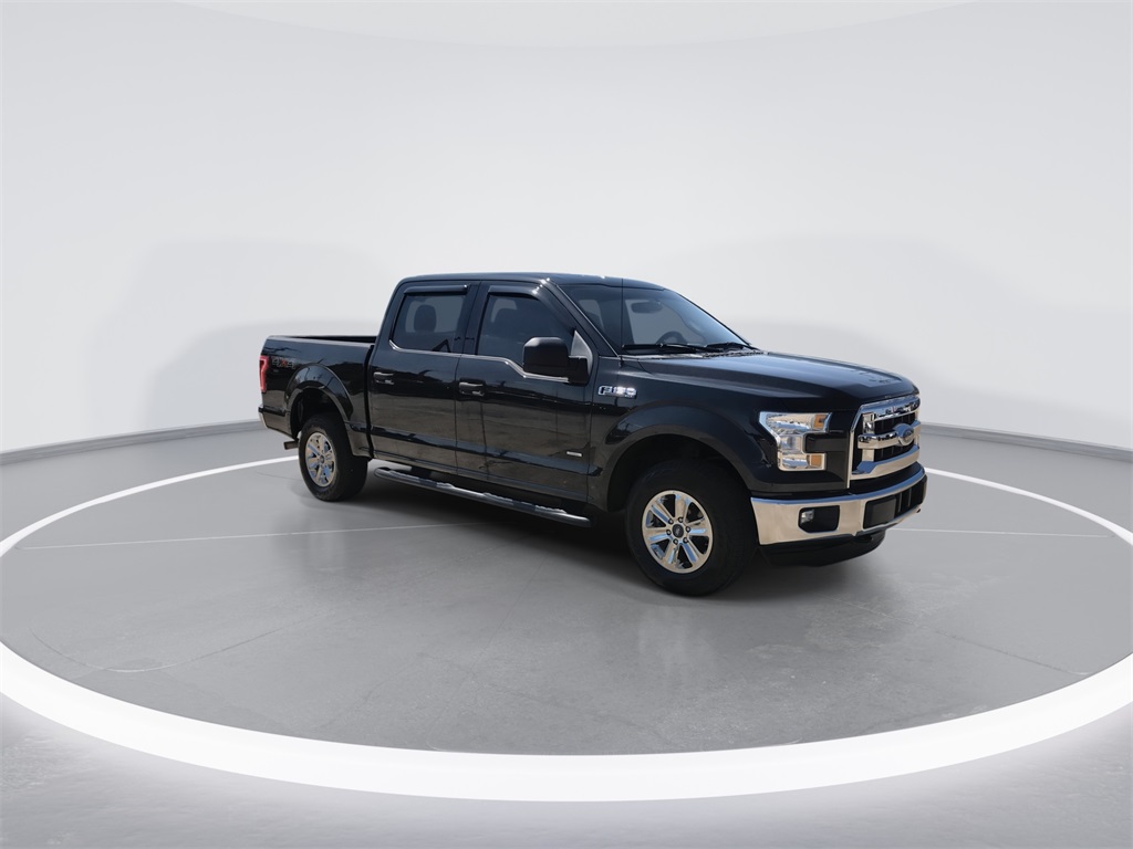 2015 Ford F-150 XLT photo 2