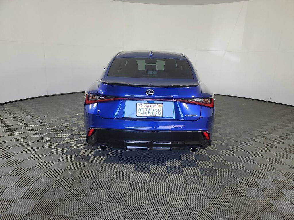 2023 Lexus IS 350 F SPORT photo 4