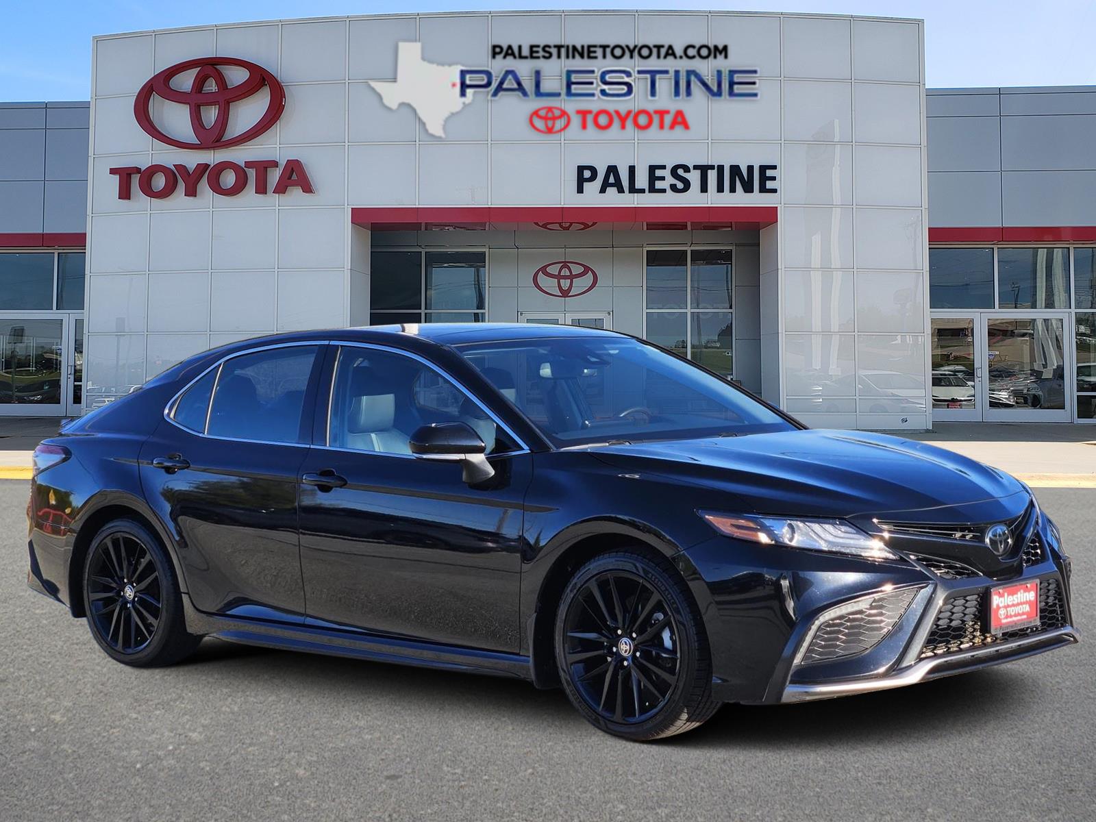 2023 Toyota Camry XSE's photo