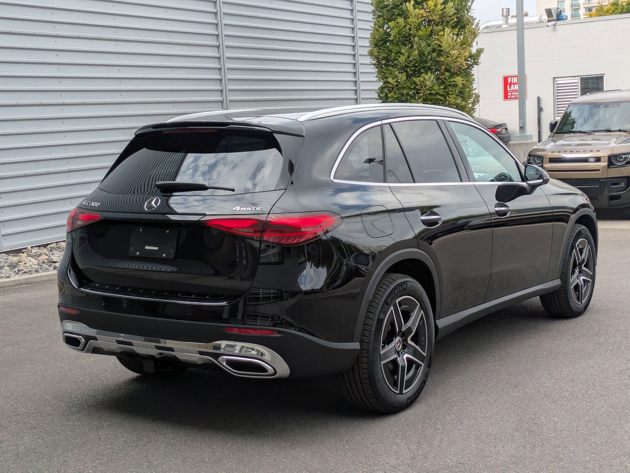 2026 Mercedes Benz GLC 300 4MATIC photo 3