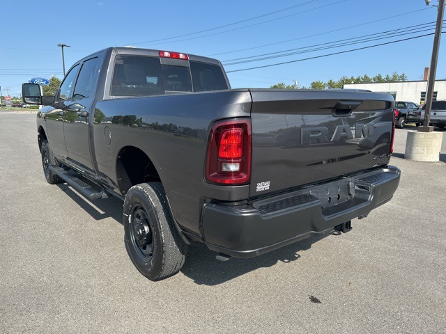 2025 Ram 2500 Tradesman photo 3