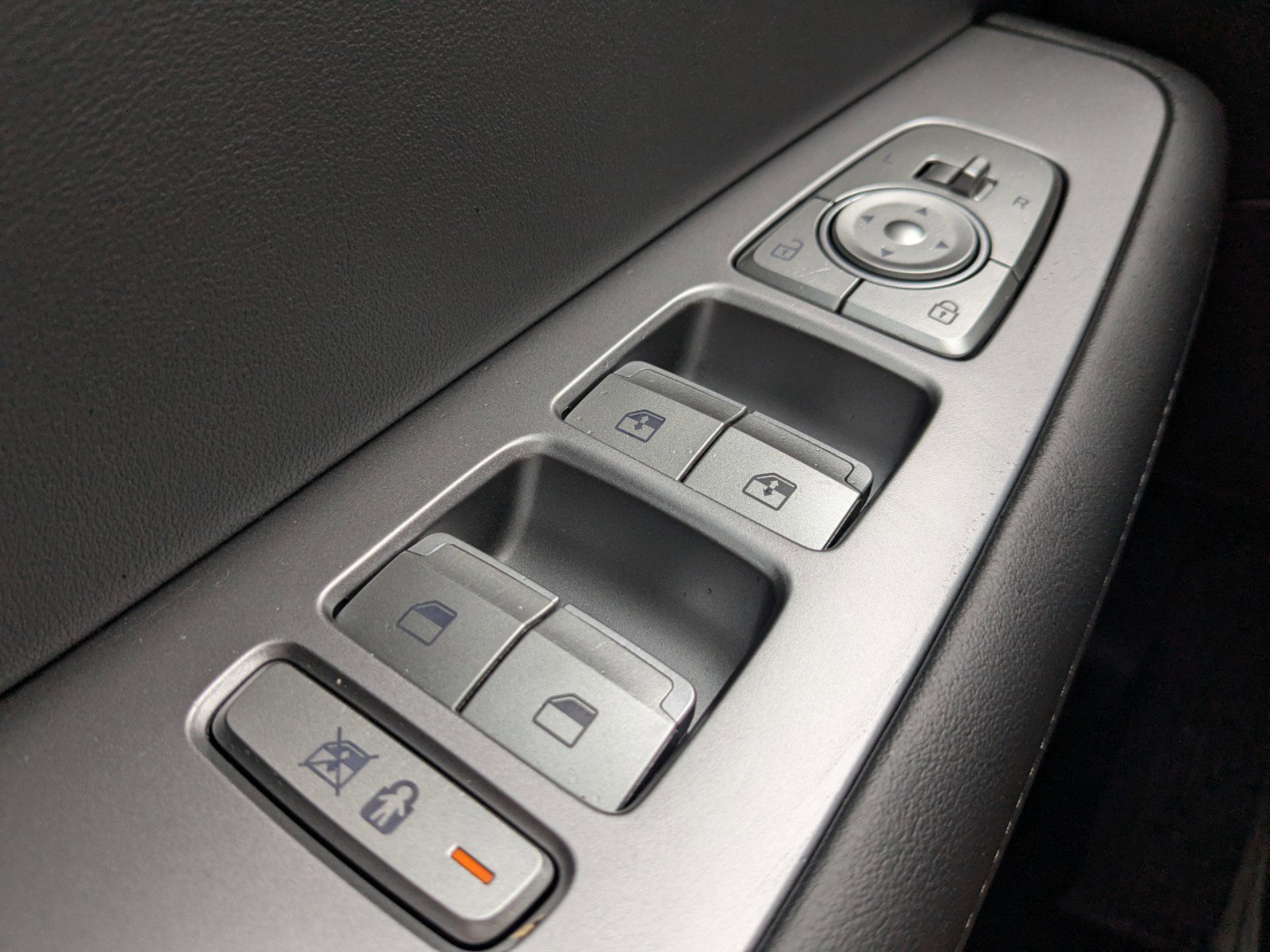 2025 Hyundai Palisade SEL photo 18