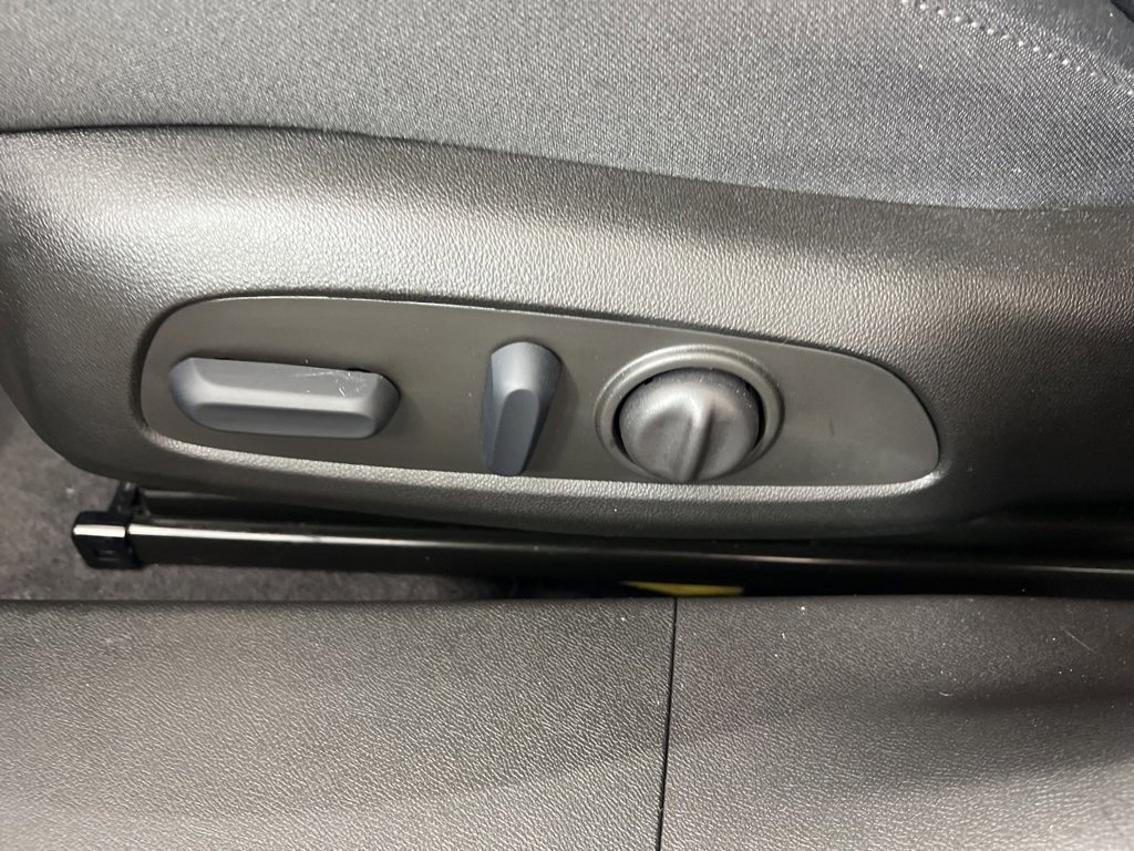 2022 Chevrolet Malibu RS photo 4