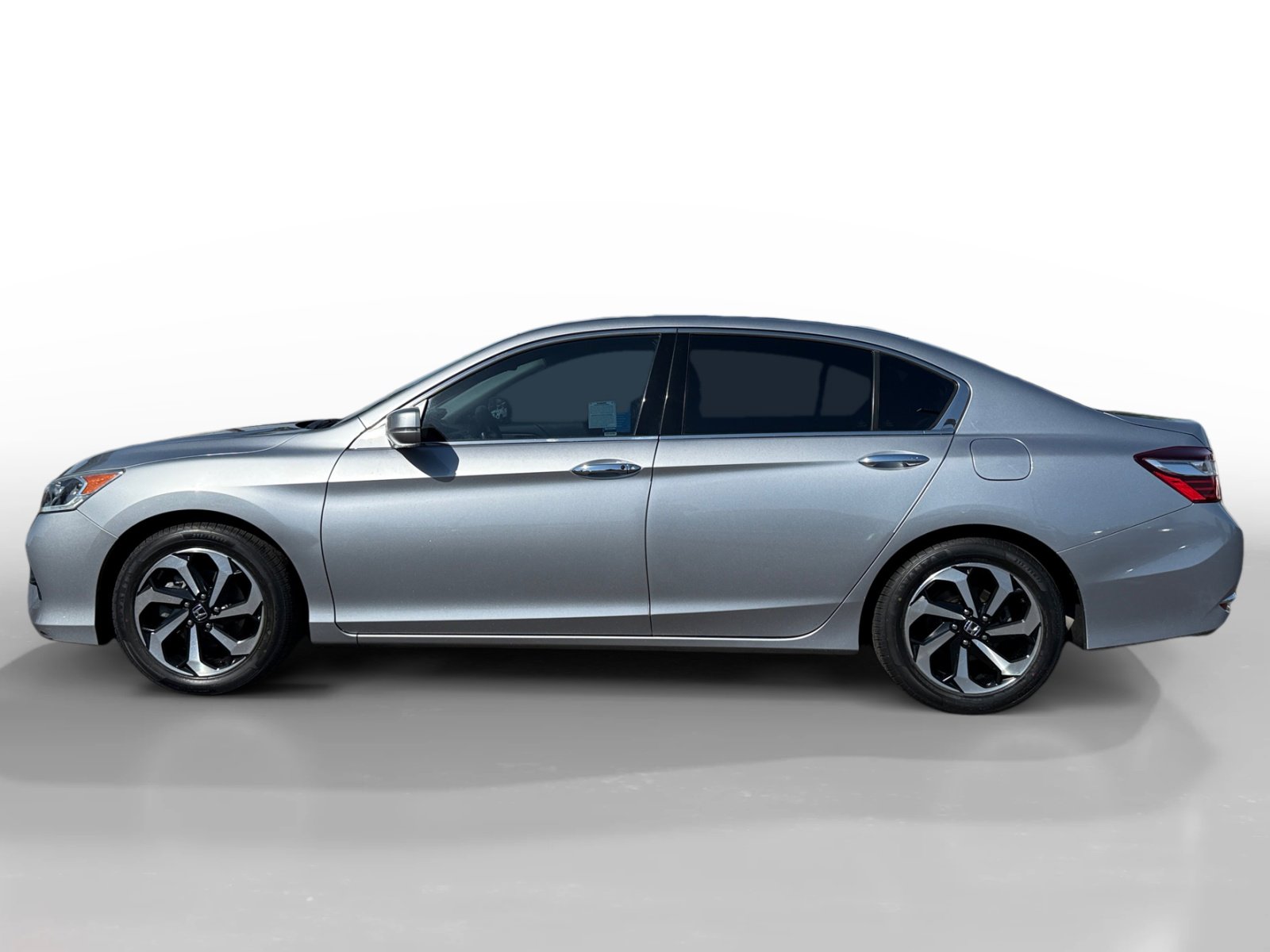 2016 Honda Accord EX-L V6 photo 2