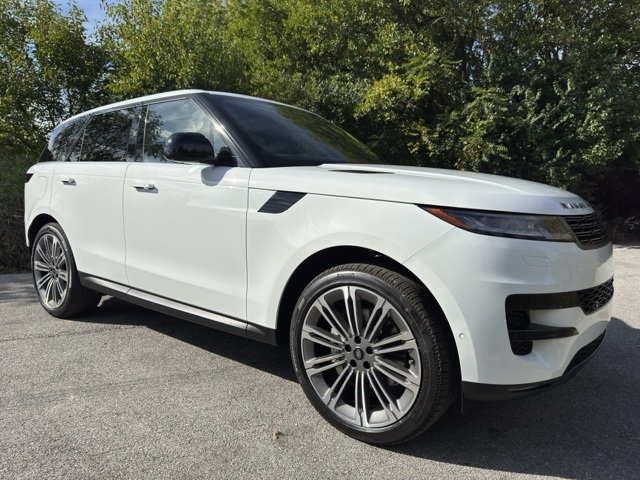 2025 Land Rover Range Rover Sport SE photo 4
