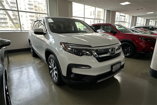 2020 Honda Pilot EX-L photo 2