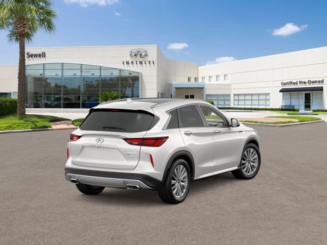 2025 Infiniti QX50 Luxe AWD photo 2