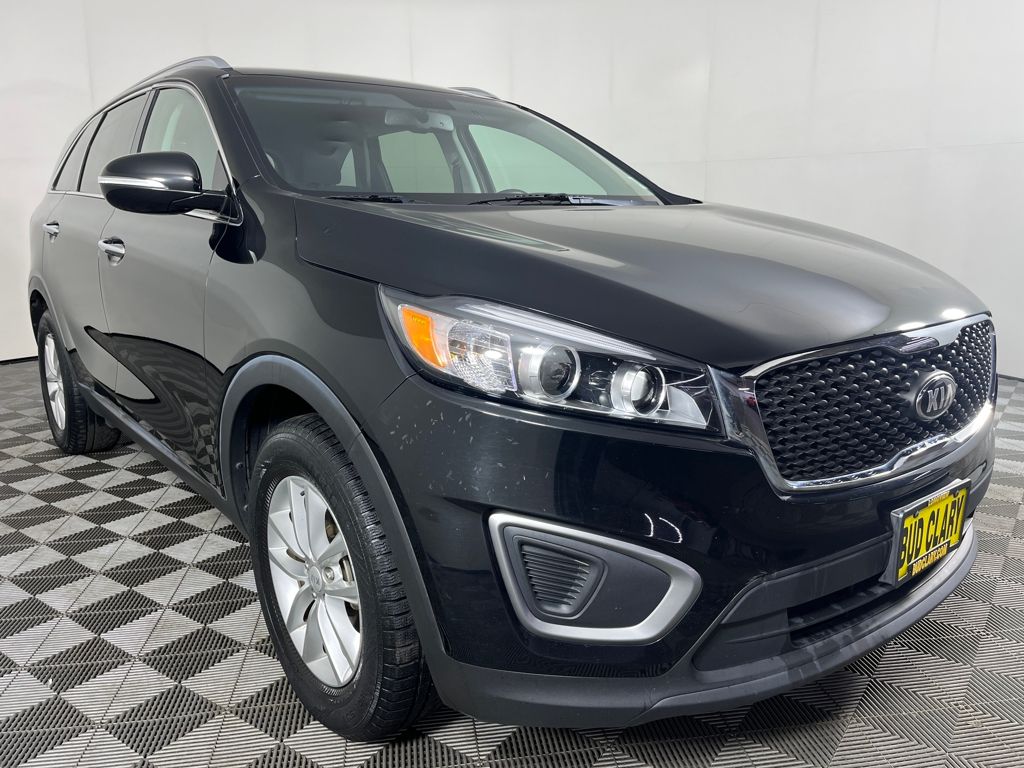 2016 Kia Sorento LX photo 3
