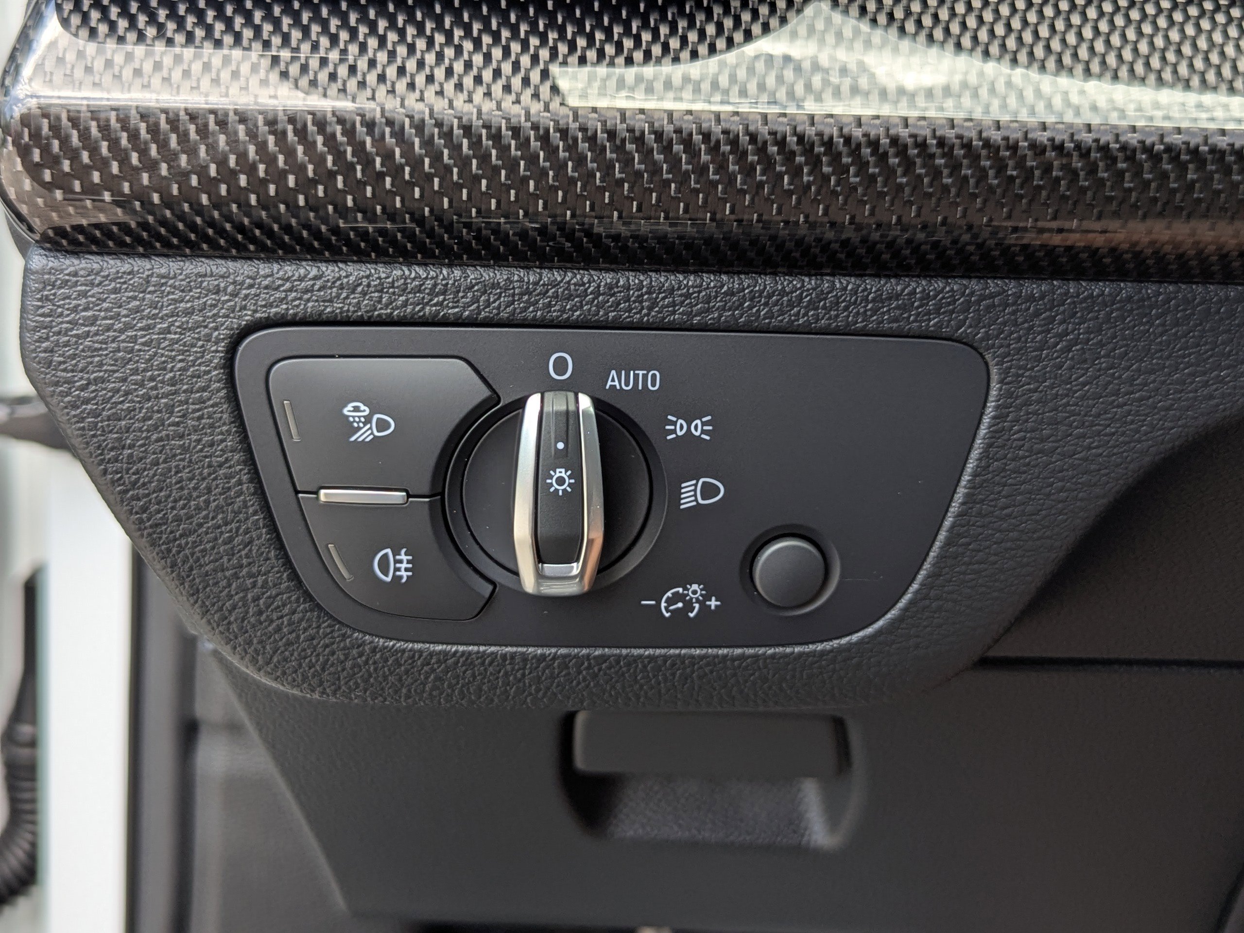 2024 Audi SQ5 Premium Plus photo 28