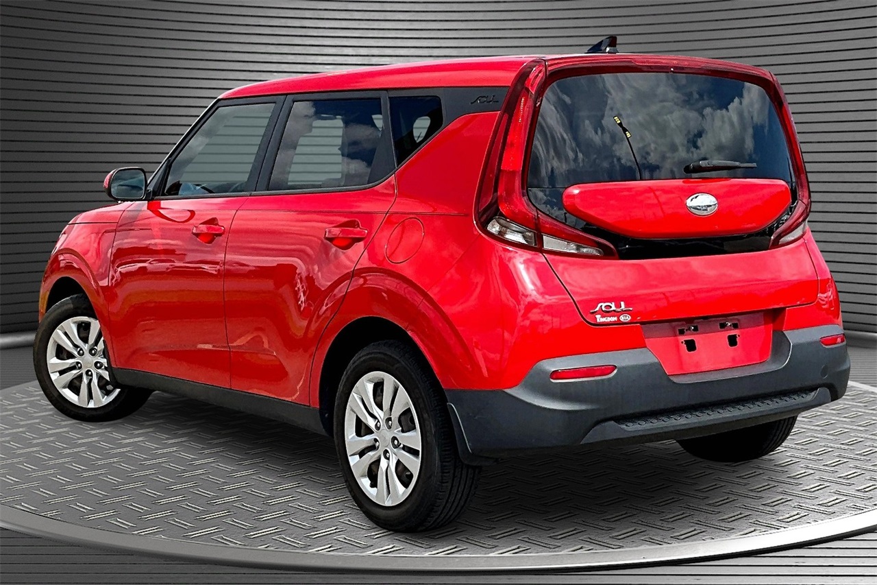 2020 Kia Soul LX photo 2