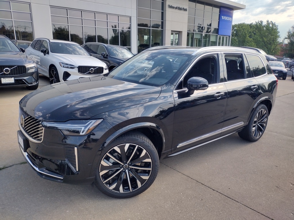 2025 VOLVO XC90 - Image 1