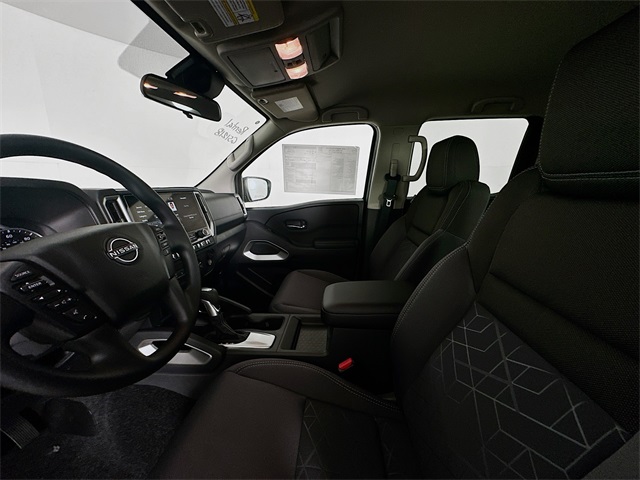 2025 Nissan Frontier SV photo 14