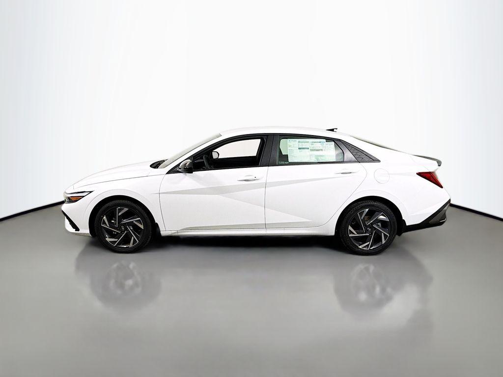 2025 Hyundai Elantra Hybrid SEL Sport photo 4