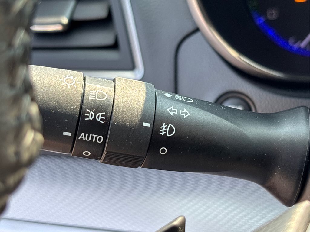 2019 Subaru Outback Premium photo 22