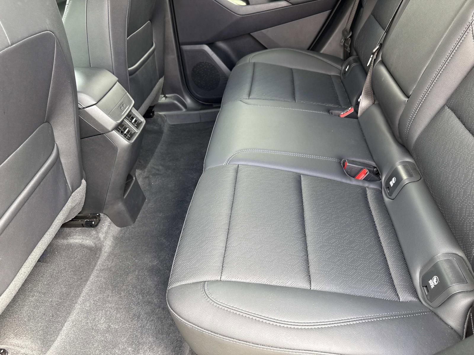 2025 Chevrolet Equinox LT photo 9