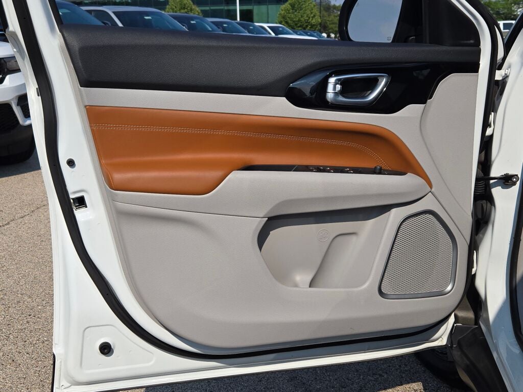 2023 Jeep Compass Limited photo 19