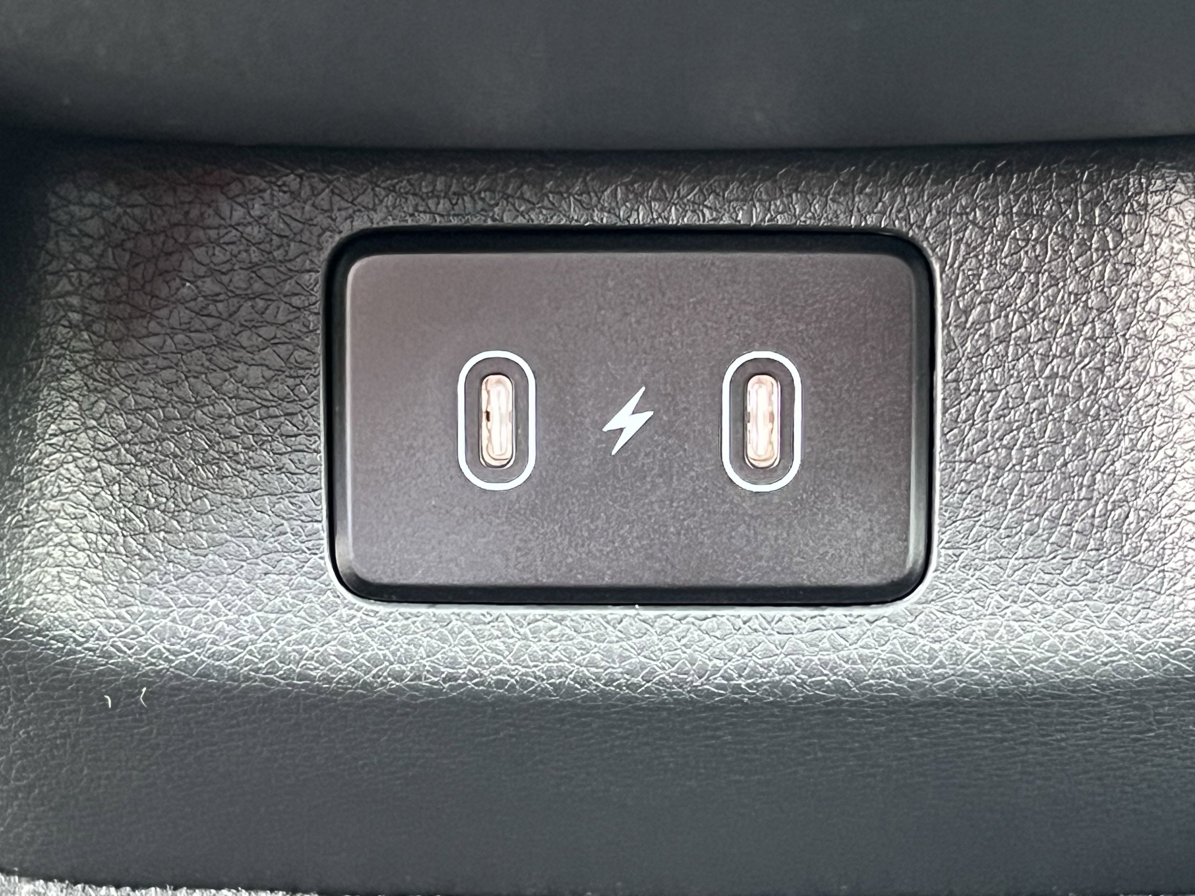 2025 Kia K5 GT-Line photo 15