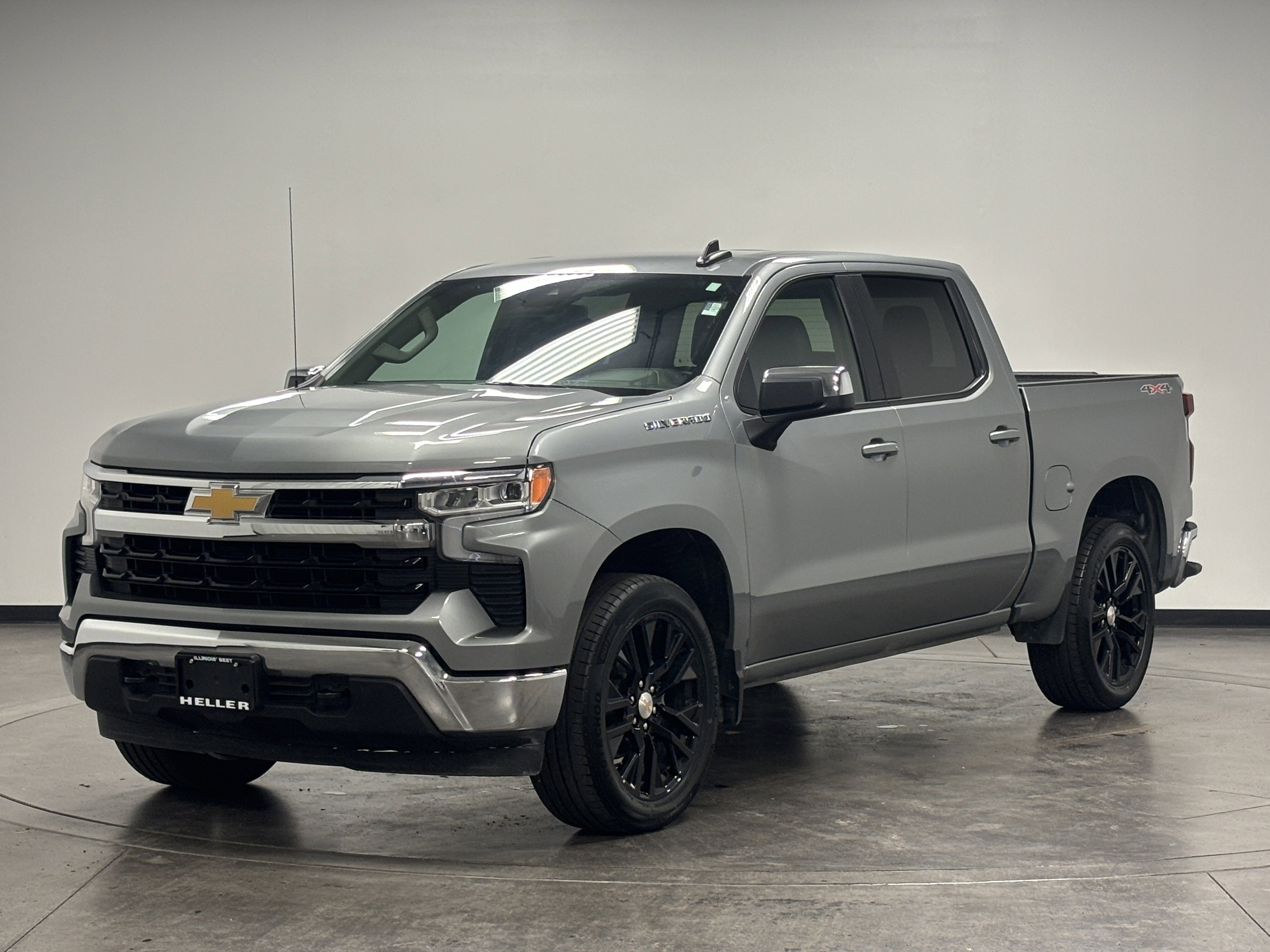 2025 Chevrolet Silverado 1500 LT photo 7