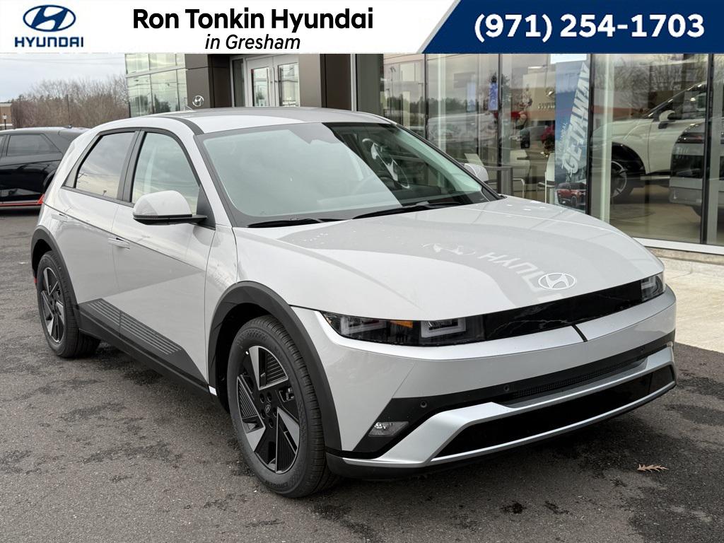 2026 Hyundai IONIQ 5 SE's photo