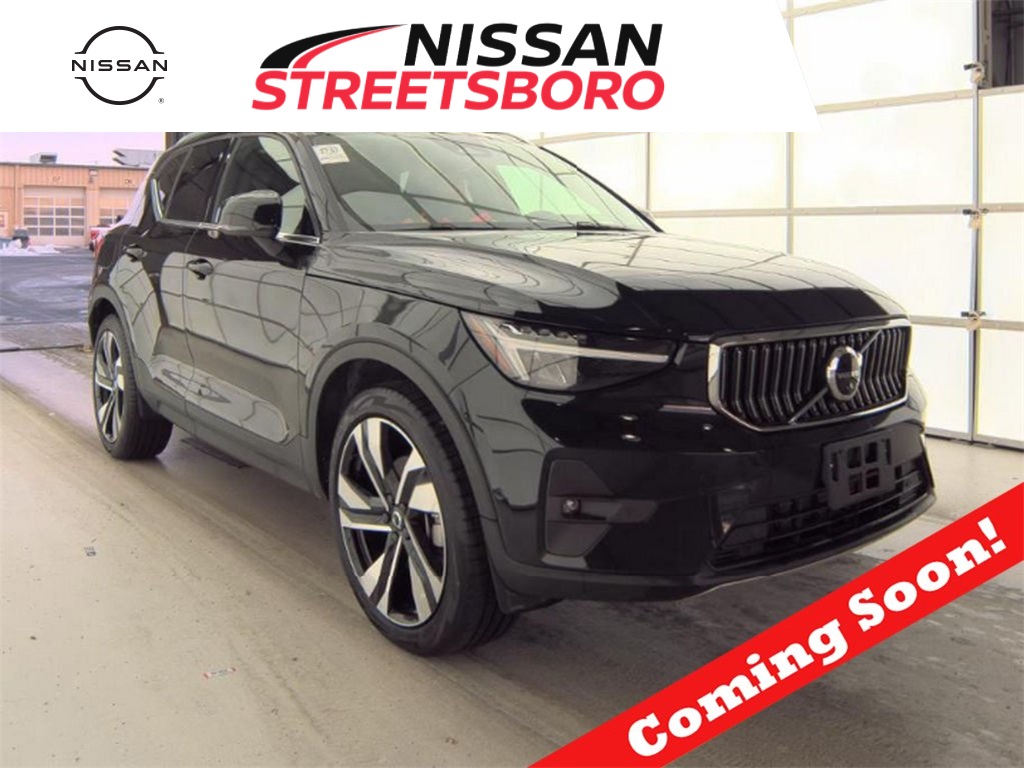 2023 Volvo XC40 Plus's photo