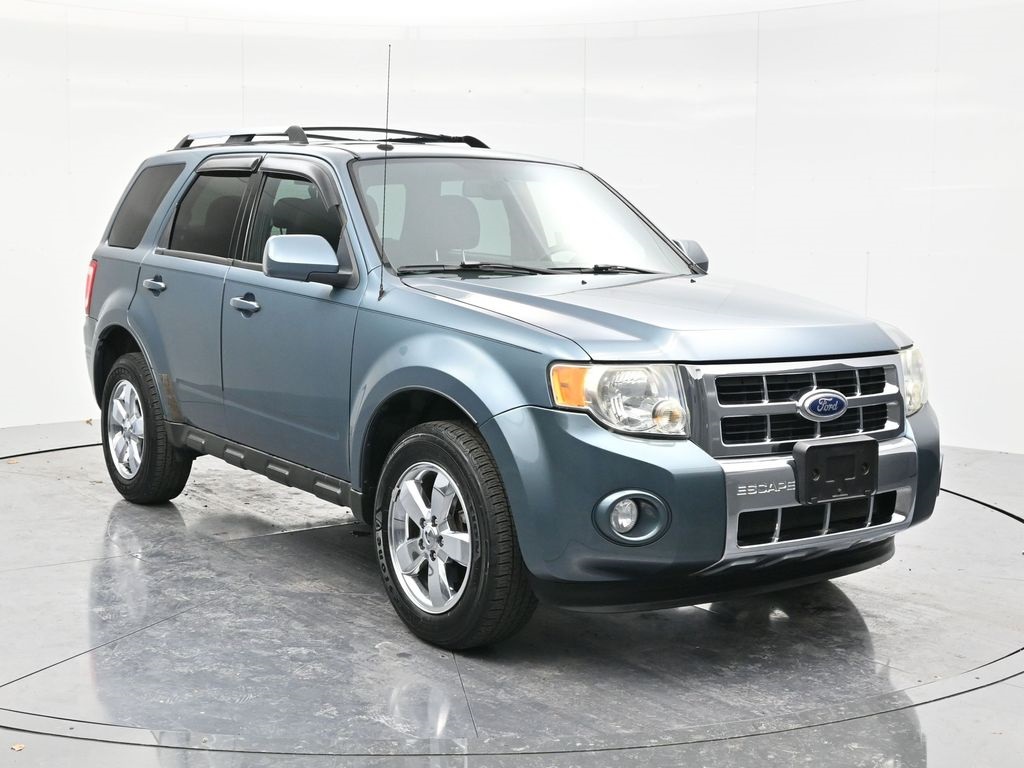 2010 Ford Escape Limited's photo