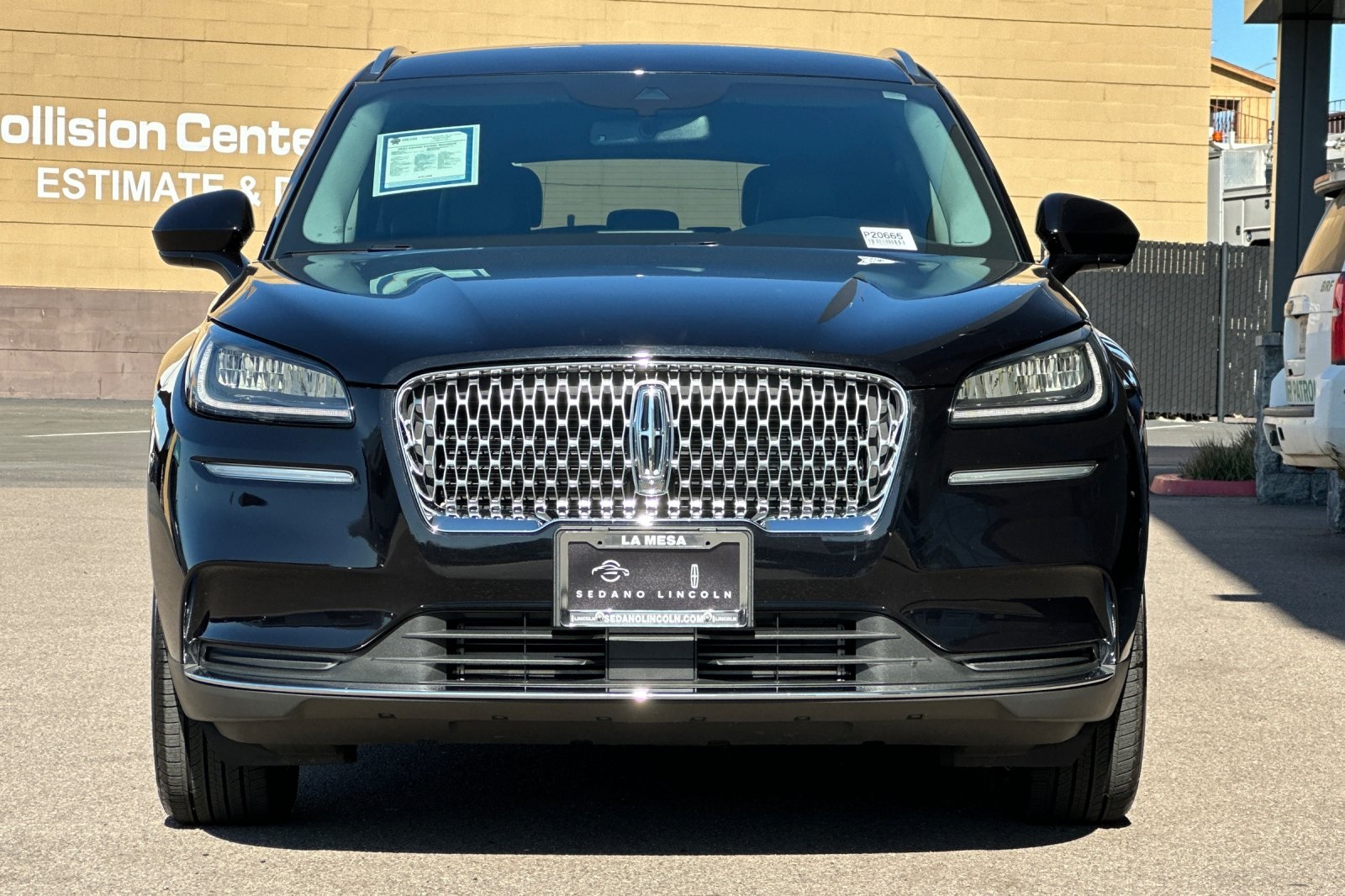 2021 Lincoln Corsair Standard photo 8