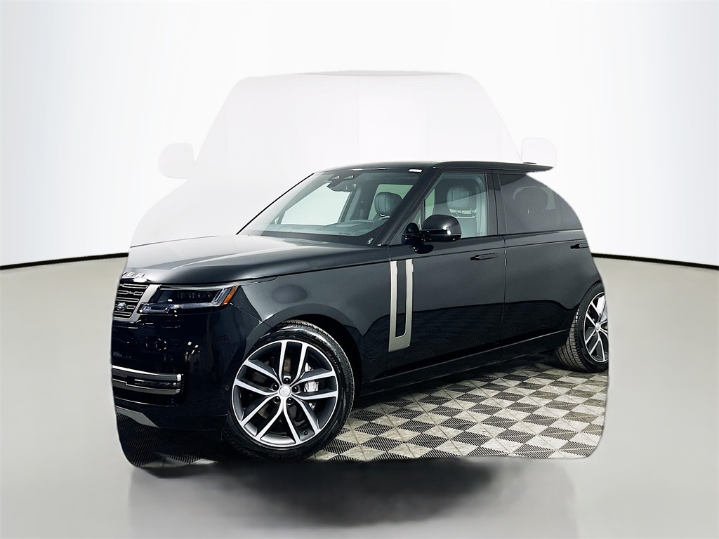 2025 Land Rover Range Rover SE's photo