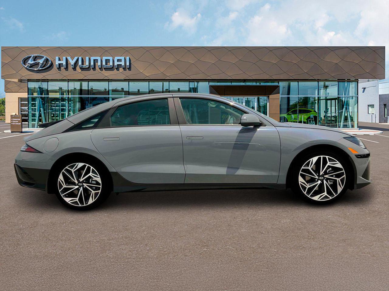2025 Hyundai Ioniq 6 SEL photo 9