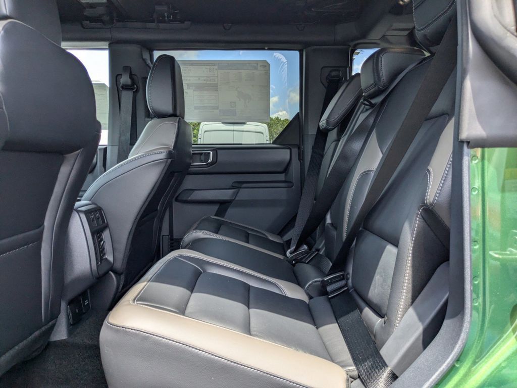 2025 Ford Bronco Outer Banks photo 14