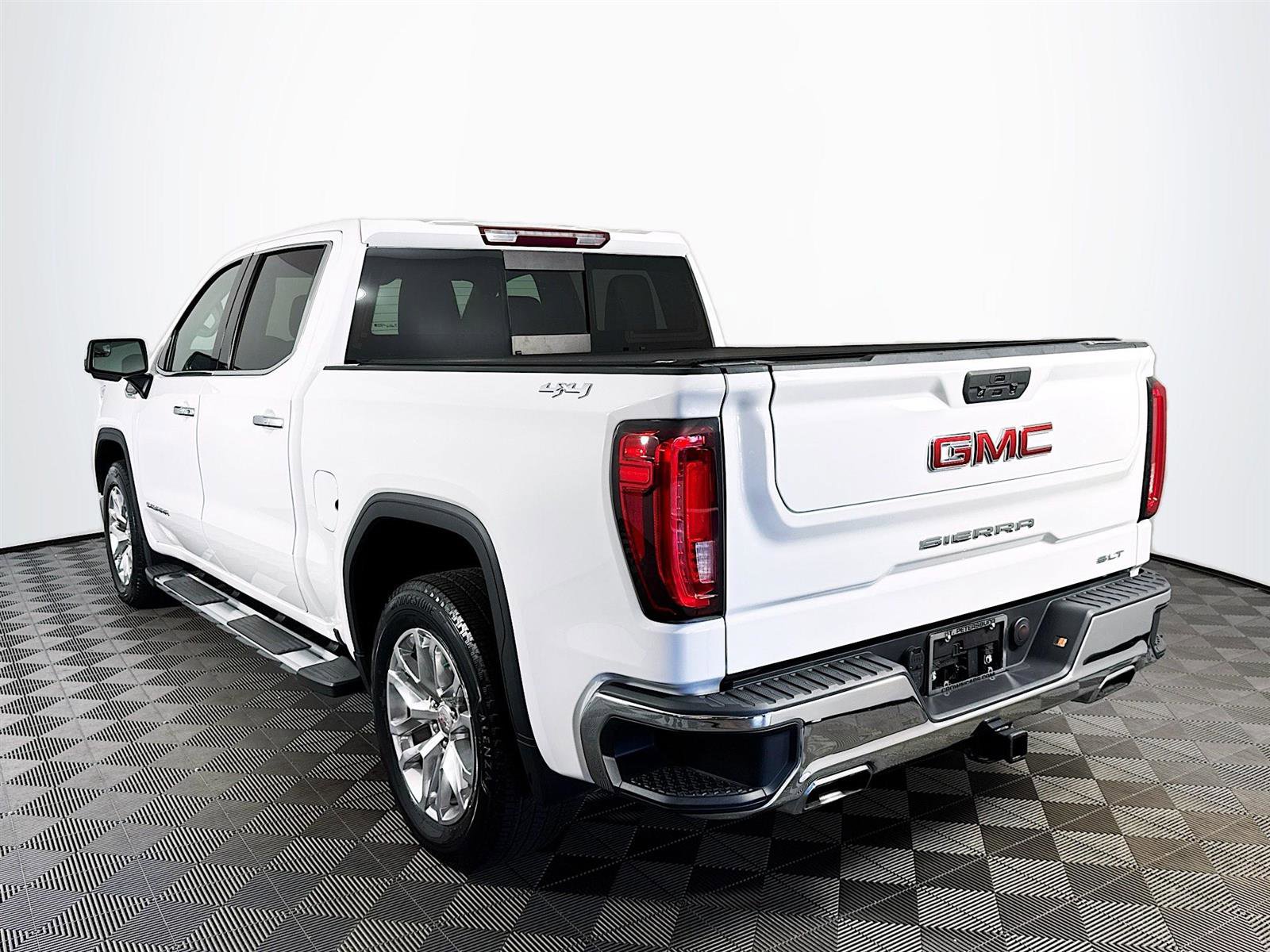 2021 Gmc Sierra 1500 SLT photo 5