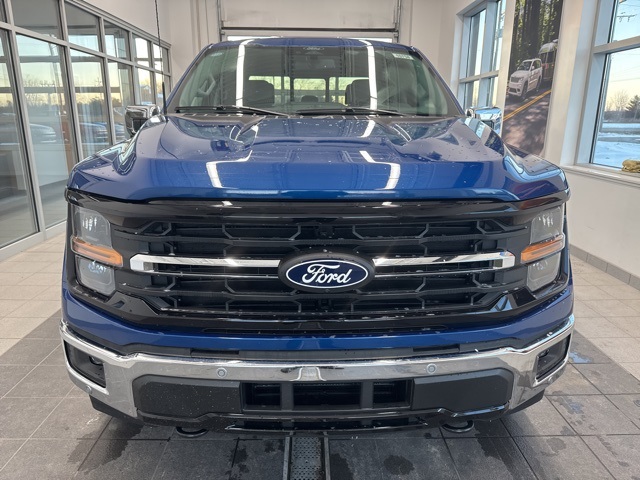 2025 Ford F-150 XLT photo 2