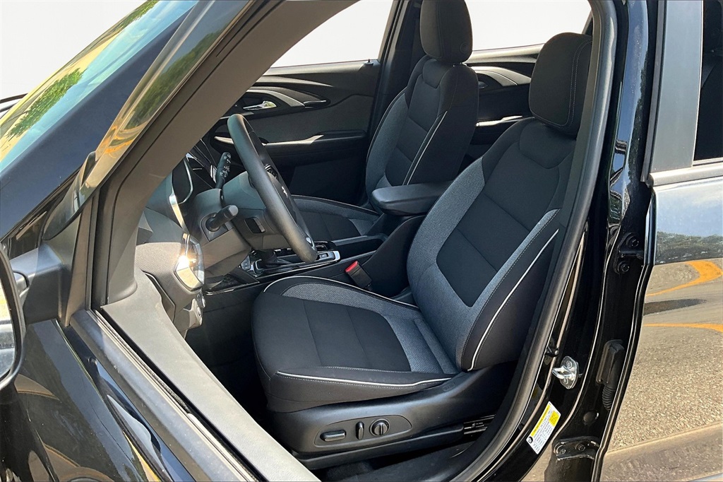 2023 Chevrolet Trailblazer LT photo 24