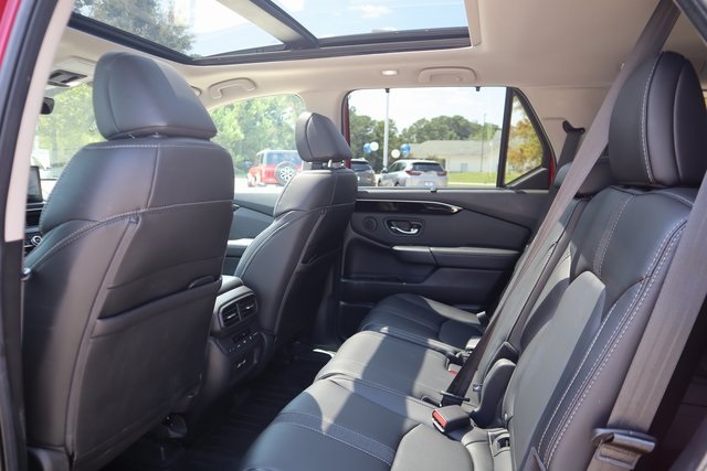 2023 Honda Pilot Touring photo 21