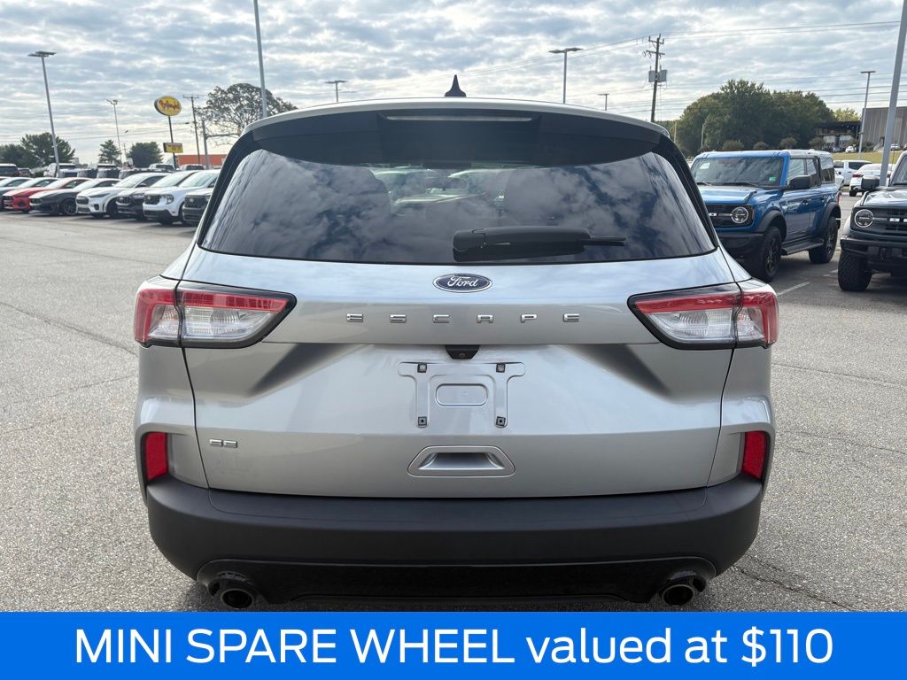 2022 Ford Escape SE photo 4