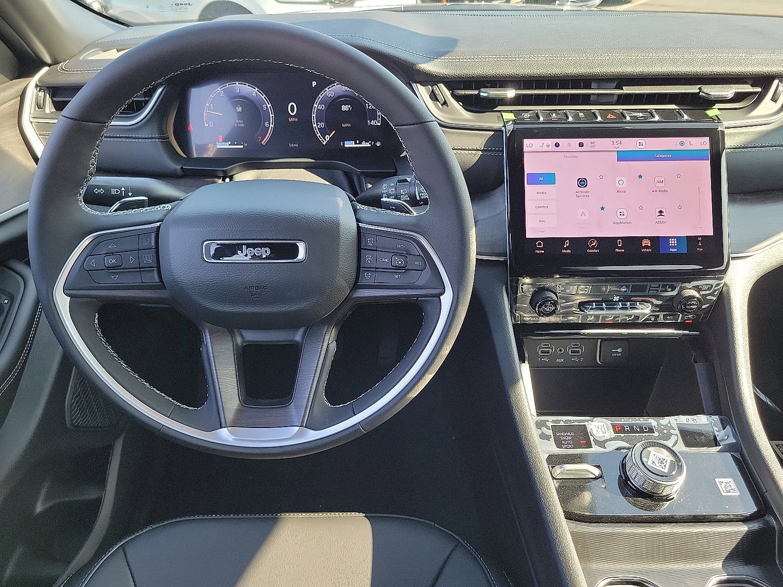 2025 Jeep Grand Cherokee Limited photo 4