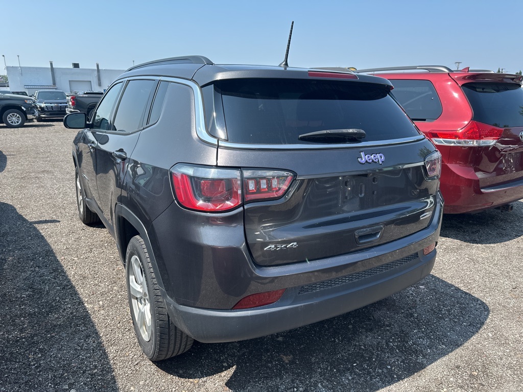 2018 Jeep Compass Latitude photo 3