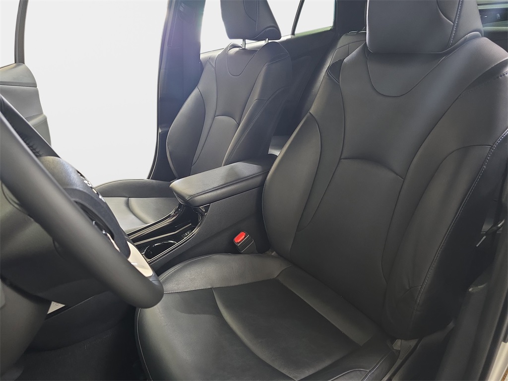 2018 Toyota Prius Three photo 15