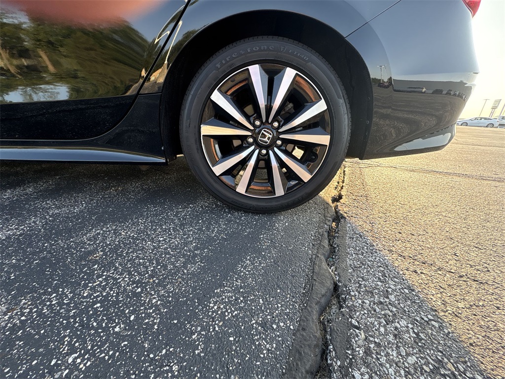 2024 Honda Civic EX photo 17