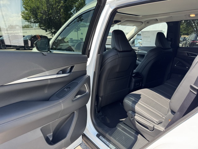 2026 Infiniti QX60 Luxe photo 23