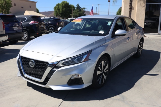 2022 Nissan Altima 2.5 SV photo 7