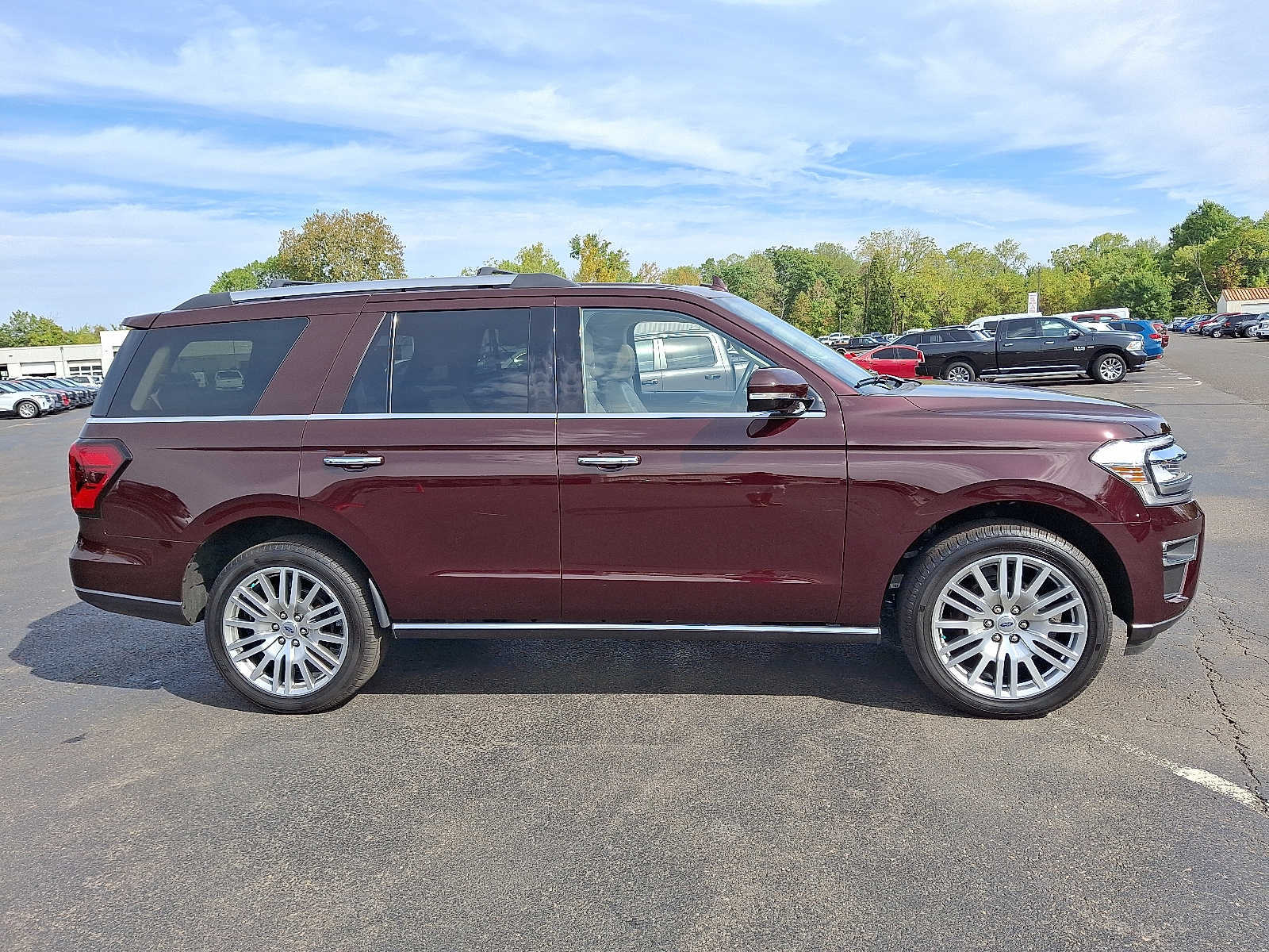 2024 Ford Expedition Limited photo 7