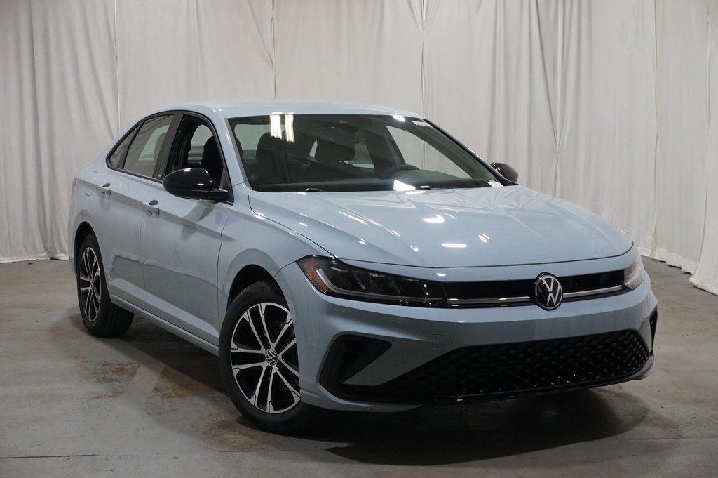 2025 Volkswagen Jetta 1.5T Sport photo 2
