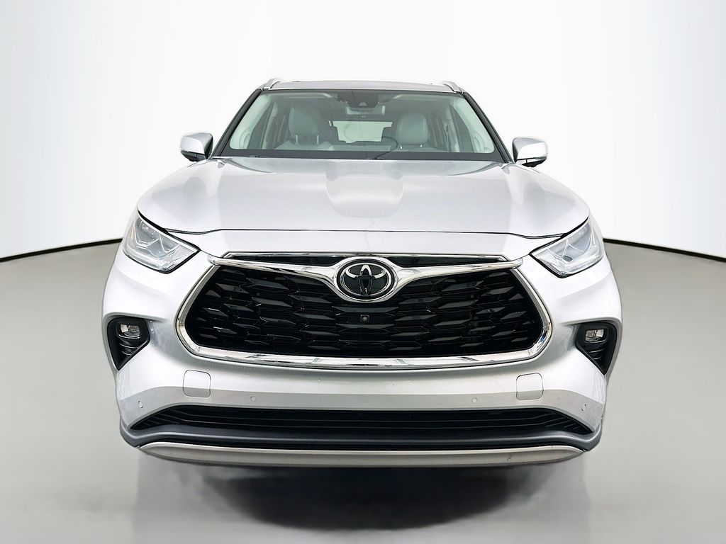 2023 Toyota Highlander Platinum photo 2