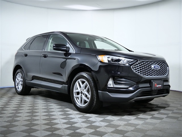 Used 2023 Ford Edge SEL with VIN 2FMPK4J97PBA42893 for sale in Apple Valley, Minnesota