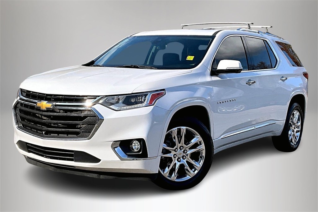 2020 Chevrolet Traverse High Country photo 2