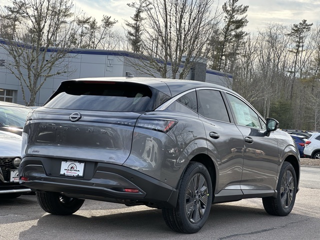 2025 Nissan Murano SL photo 2