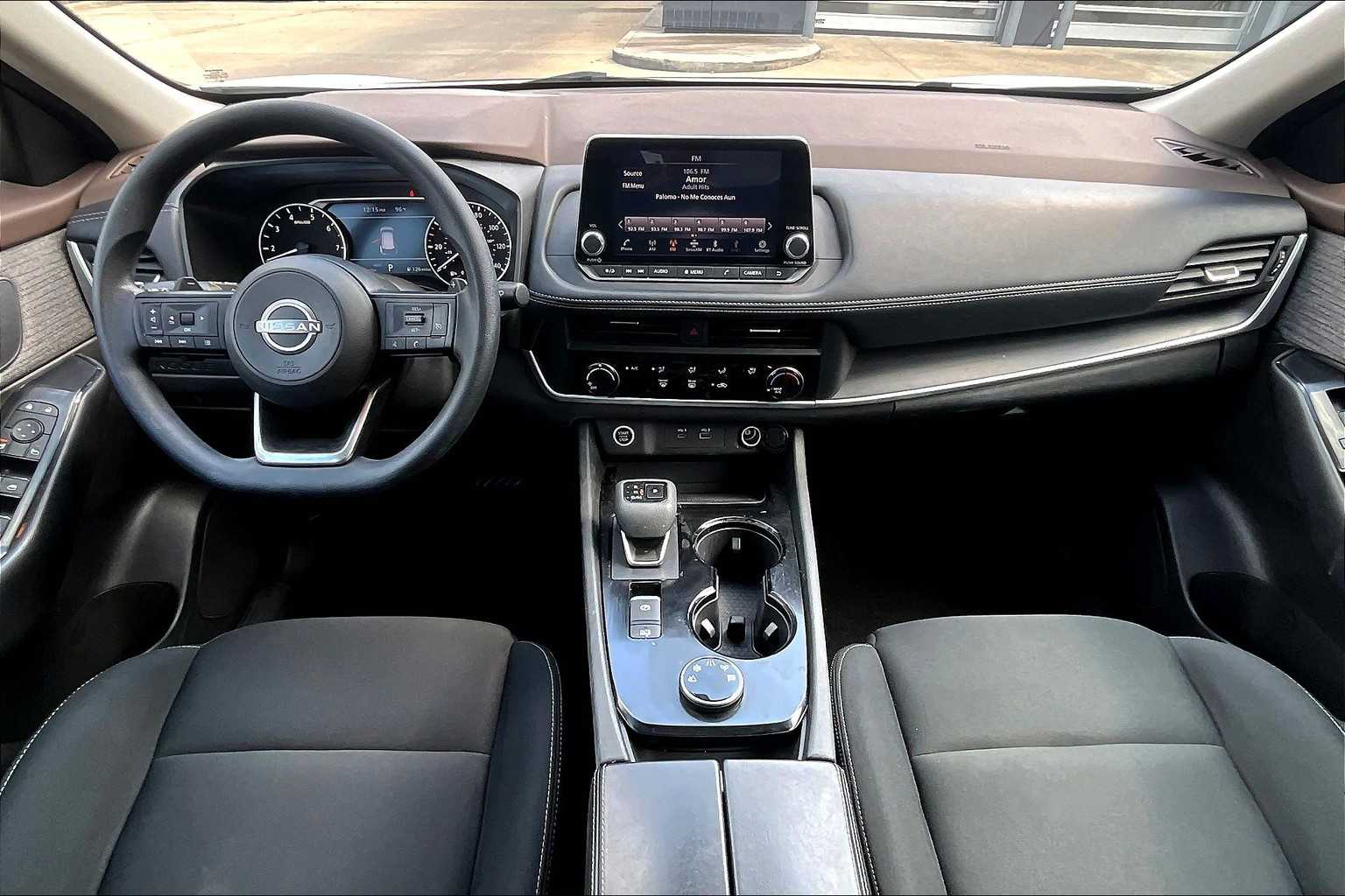 2023 Nissan Rogue S photo 13
