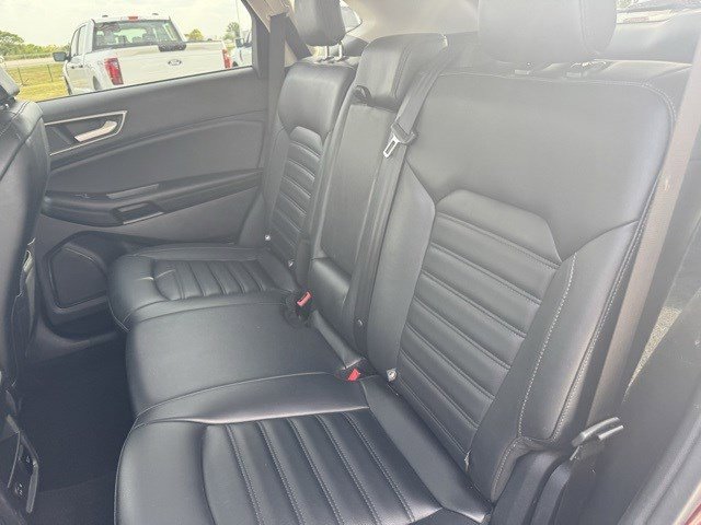 2022 Ford Edge SEL photo 26