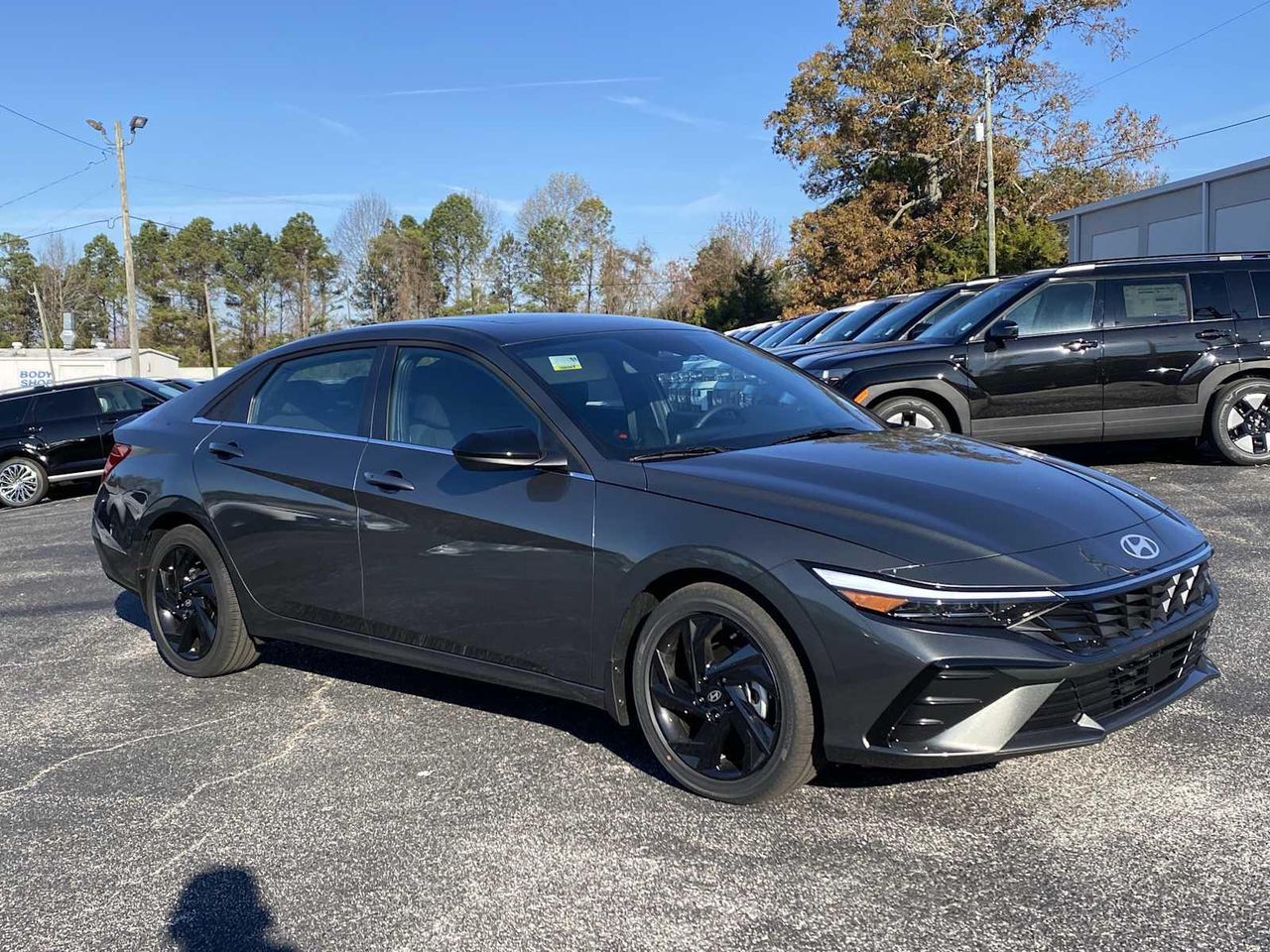 2026 Hyundai Elantra SEL's photo